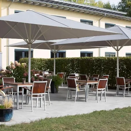 Stadthotel Hotel 4*
