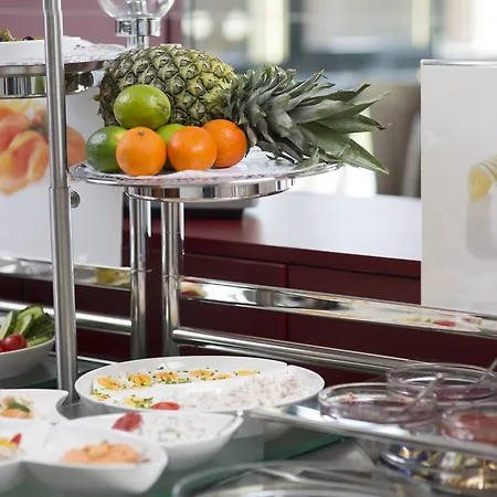 Stadthotel 4* كْرايلتْسهايم