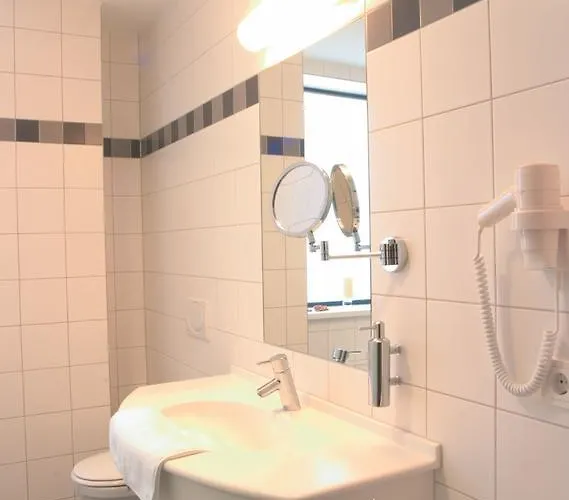 Stadthotel 호텔 크라일샤임