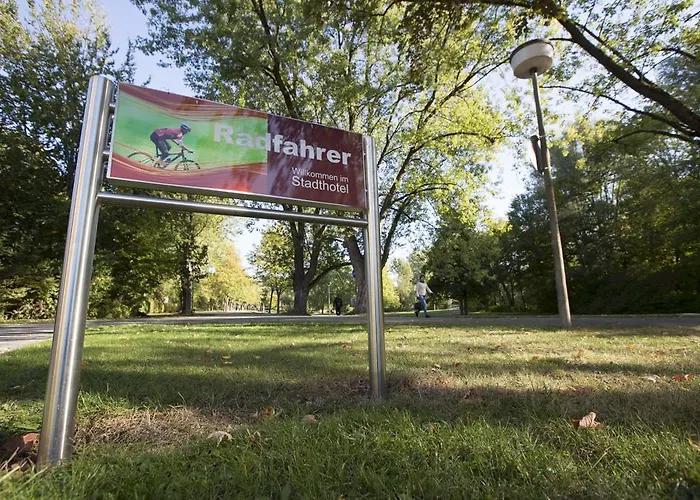 Stadthotel 호텔 4*